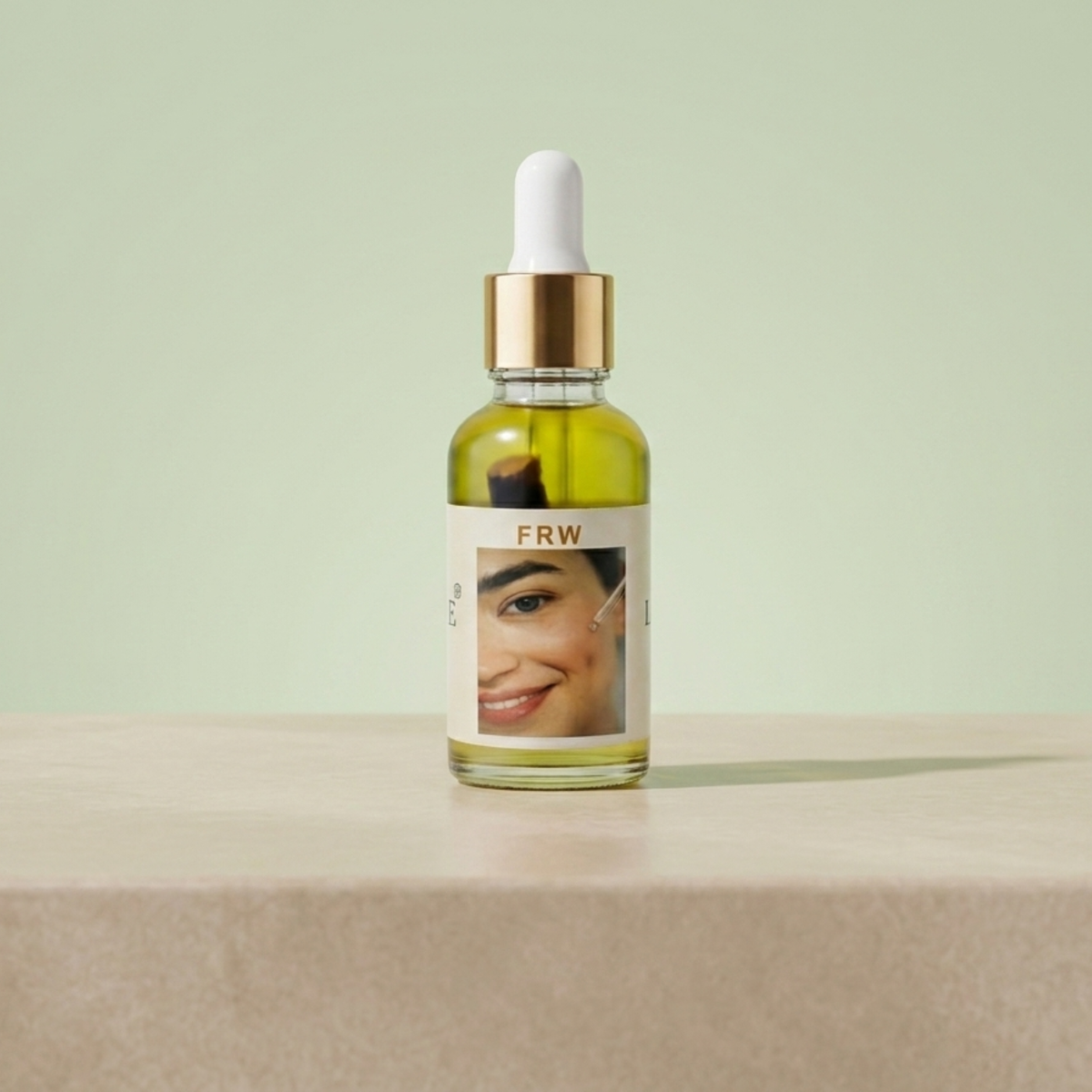 FRW Licorice Whitening Serum